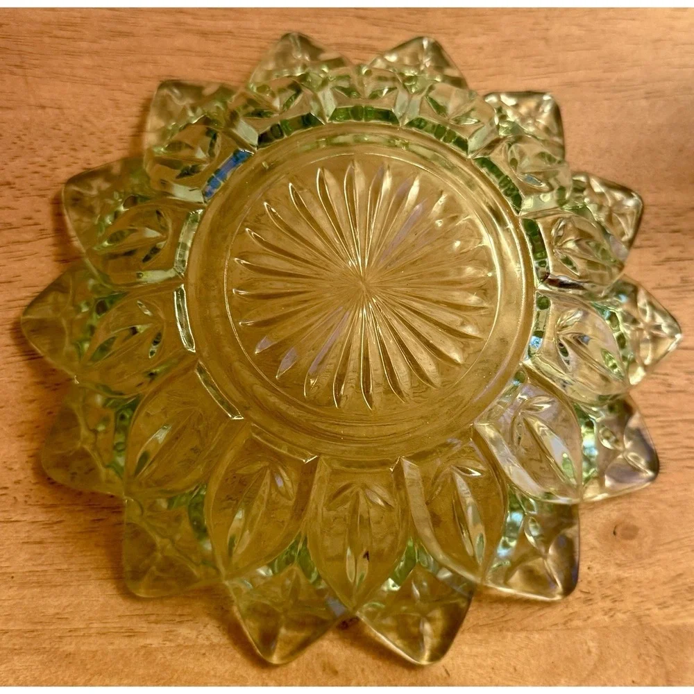 Vintage Federal Glass Petal Bowl ‎ 8
